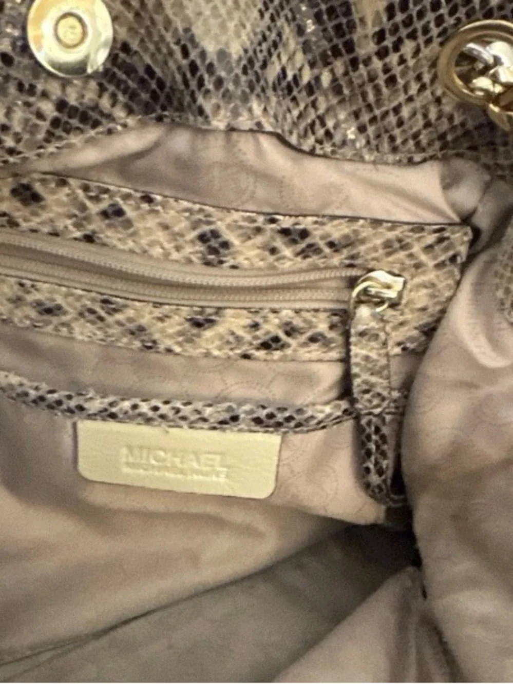 Michael Kors Beige/Black Snake Print Embossed Shoulder Bag Gold Chain - Picture 7 of 7